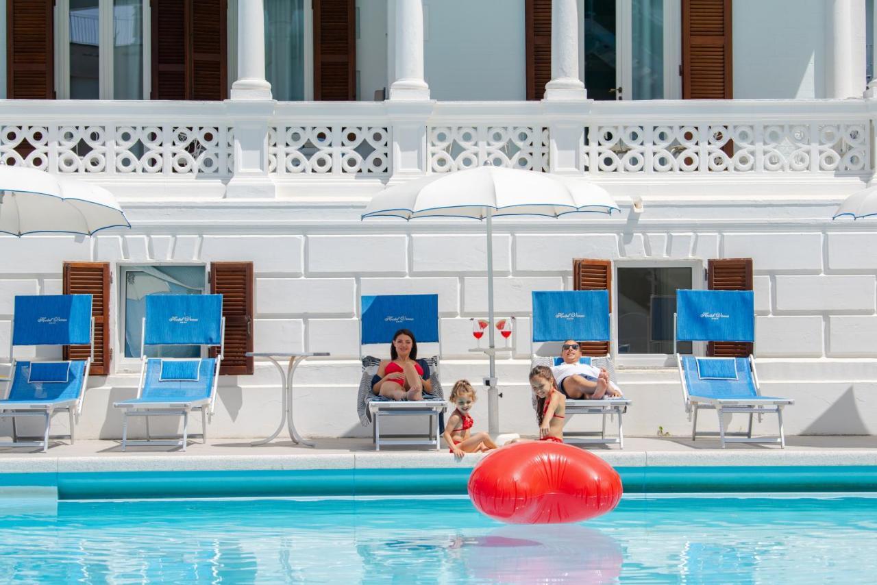 Hotel Venus Gabicce Mare Exterior foto