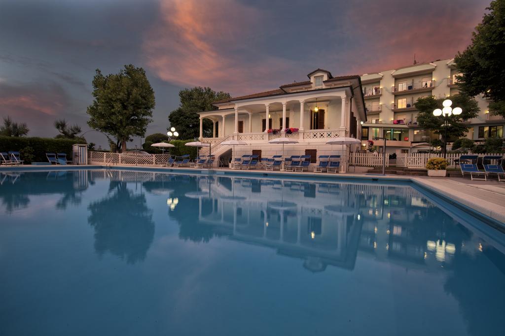 Hotel Venus Gabicce Mare Exterior foto