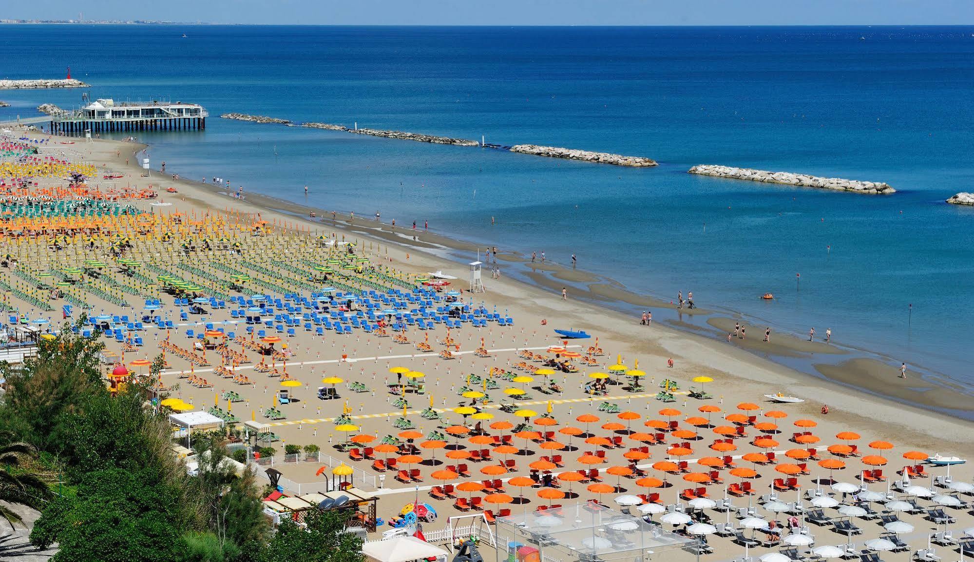 Hotel Venus Gabicce Mare Exterior foto